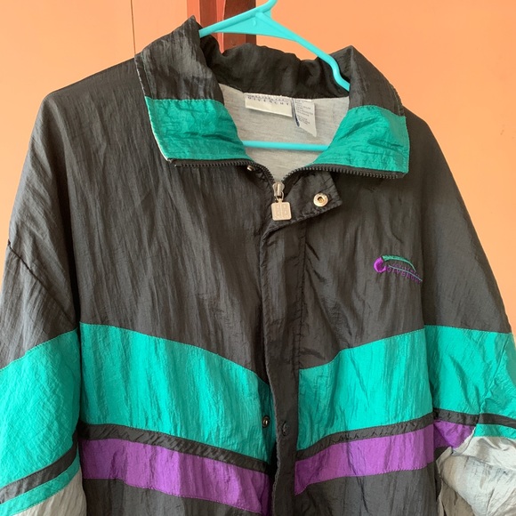 90s GIVENCHY Activewear Windbreaker - Picture 4 of 4